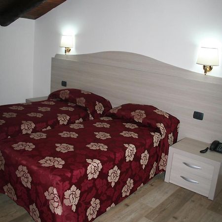 Agriturismo Cascina Del Vai Cairo Montenotte Kamer foto