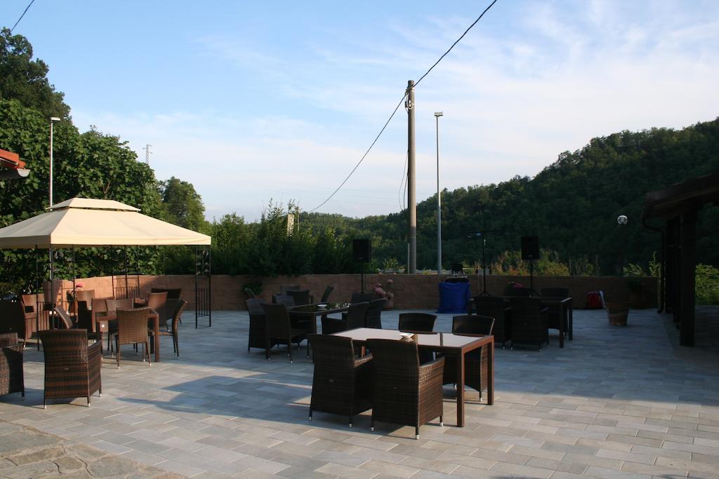 Agriturismo Cascina Del Vai Cairo Montenotte Buitenkant foto