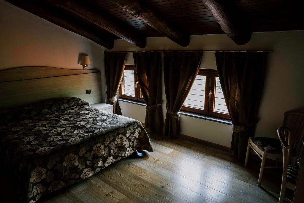 Agriturismo Cascina Del Vai Cairo Montenotte Buitenkant foto