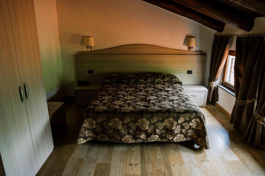 Agriturismo Cascina Del Vai Cairo Montenotte Buitenkant foto