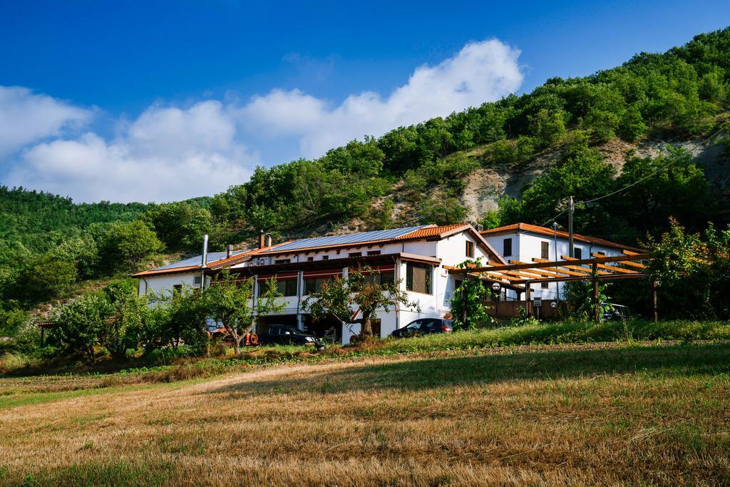 Agriturismo Cascina Del Vai Cairo Montenotte Buitenkant foto