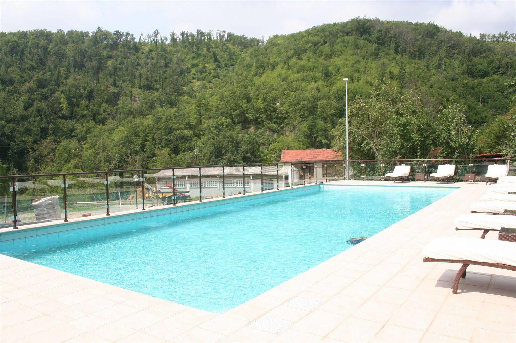 Agriturismo Cascina Del Vai Cairo Montenotte Buitenkant foto