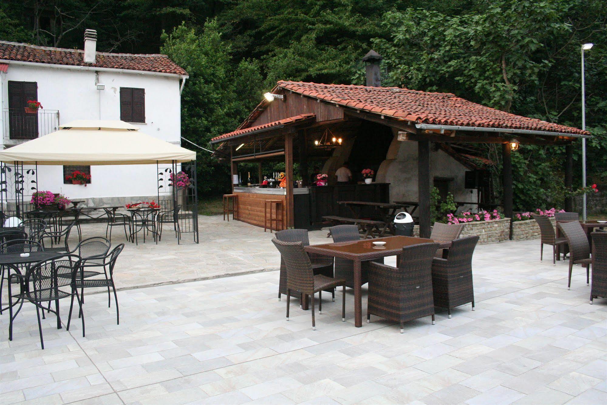 Agriturismo Cascina Del Vai Cairo Montenotte Buitenkant foto