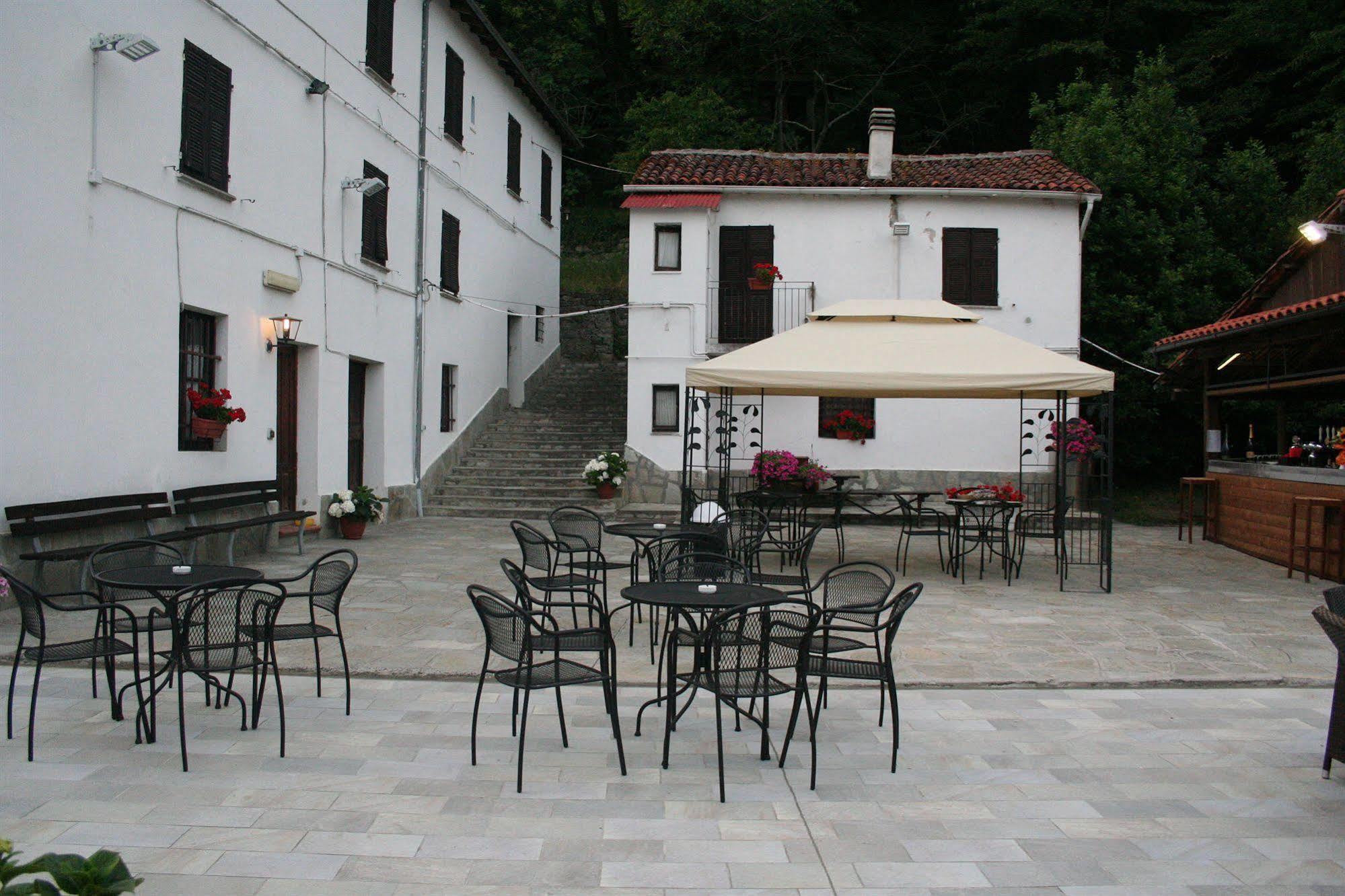 Agriturismo Cascina Del Vai Cairo Montenotte Buitenkant foto